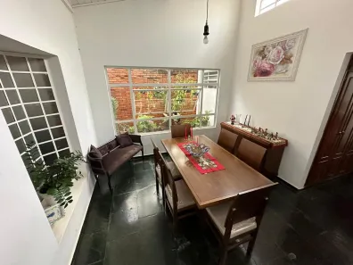 Casa com 3 Quartos à venda, 250m² no Jardim Itamarati, Jaú
