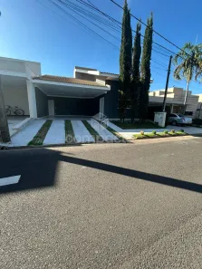 Casa de Condomínio com 3 Quartos para alugar, 190m² no Loteamento Village Mirassol, Mirassol