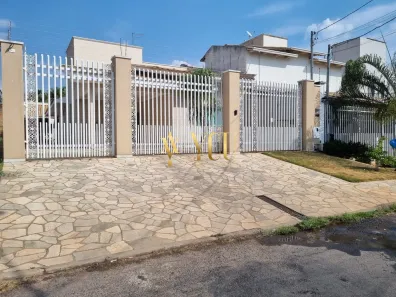 Casa com 4 Quartos à venda, 226m² no Elísio Campos, Goiânia