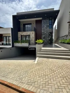 Casa de Condomínio com 3 Quartos à venda, 254m² no Colônia Dona Luíza, Ponta Grossa