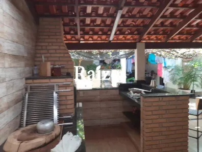 Casa com 2 Quartos à venda, 112m² no Jardim Canaã, Uberlândia