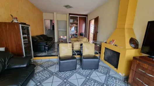 Sobrado com 3 Quartos à venda, 258m² no Jardim Telles de Menezes, Santo André