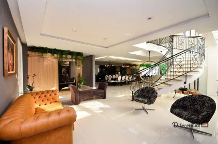 Casa com 5 Quartos à venda, 743m² no Mercês, Curitiba
