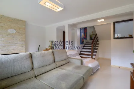 Casa de Condomínio com 3 Quartos à venda, 201m² no Santa Cândida, Curitiba