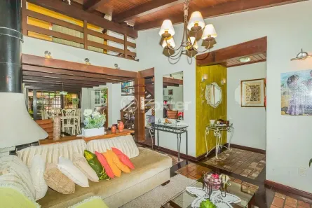 Casa com 5 Quartos à venda, 238m² no Ipanema, Porto Alegre
