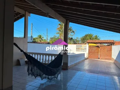 Casa com 2 Quartos à venda, 147m² no Jardim das Gaivotas, Caraguatatuba