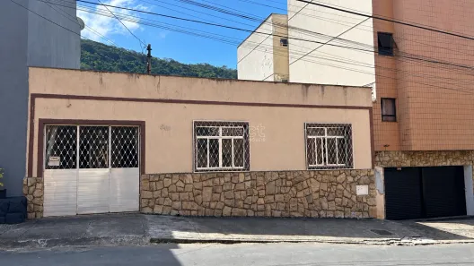 Casa com 4 Quartos à venda, 143m² no São Mateus, Juiz de Fora