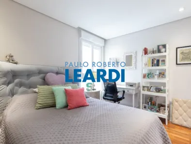 Casa de Condomínio com 4 Quartos à venda, 424m² no Jardim Cordeiro, São Paulo