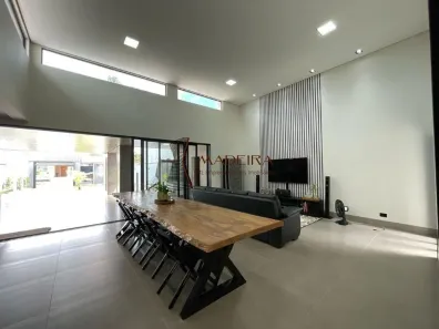 Imóvel Comercial com 3 Quartos à venda, 260m² no Portal das Torres, Maringá
