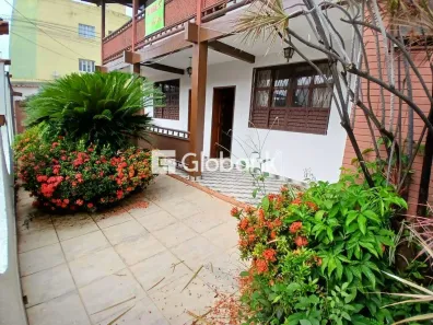 Casa com 6 Quartos à venda, 450m² no São José, Montes Claros