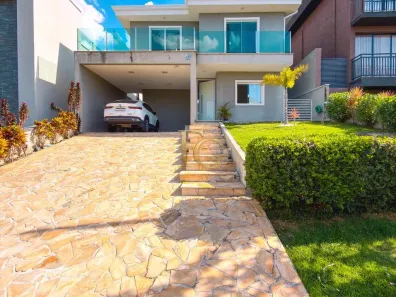 Casa de Condomínio com 3 Quartos à venda, 210m² no Suru, Santana de Parnaíba