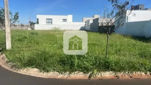 Lote/Terreno à venda, 393m² no Novo Mundo, Uberlândia