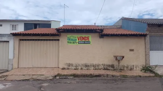 Casa com 3 Quartos à venda, 275m² no Setor Leste, Brasília