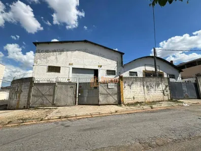 Galpão/Depósito/Armazém para venda ou aluguel, 642m² no Vila Fiori, Sorocaba