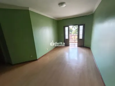 Apartamento com 3 Quartos para alugar, 127m² no Fundinho, Uberlândia