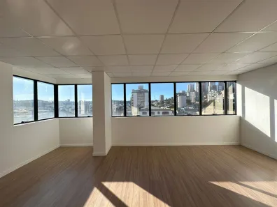 Sala Comercial para alugar, 77m² no Pio X, Caxias do Sul