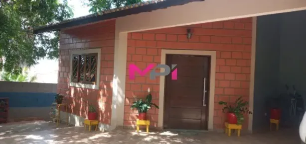 Fazenda/Sítio com 3 Quartos à venda, 196m² no Monterrey, Louveira