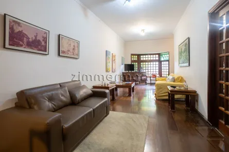 Casa com 2 Quartos à venda, 157m² no Vila Romana, São Paulo