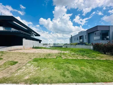 Lote/Terreno à venda, 702m² no Loteamento Mont Blanc Residence, Campinas