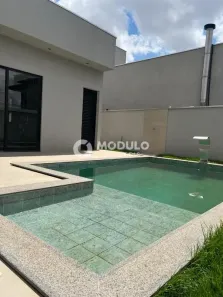 Casa de Condomínio com 3 Quartos à venda, 250m² no Jardim Inconfidência, Uberlândia