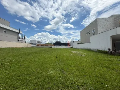 Lote/Terreno à venda, 300m² no Piracangaguá, Taubaté