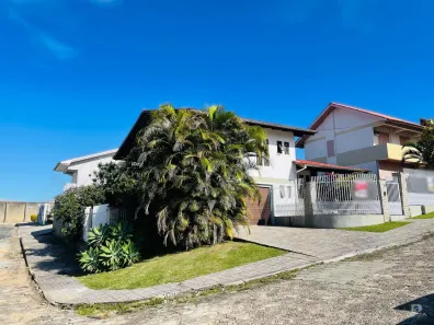 Casa com 3 Quartos à venda, 295m² no Mina Brasil, Criciúma