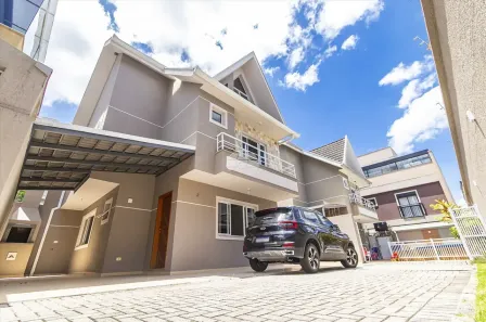 Casa de Condomínio com 4 Quartos à venda, 124m² no Uberaba, Curitiba