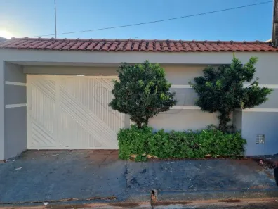 Casa com 2 Quartos para alugar, 187m² no Parque Residencial Belinha Ometto, Limeira