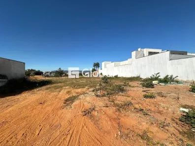 Lote/Terreno à venda, 292m² no Ibituruna, Montes Claros