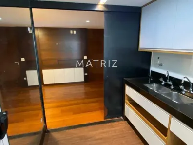 Apartamento com 2 Quartos para alugar, 120m² no Jardim Europa, São Paulo