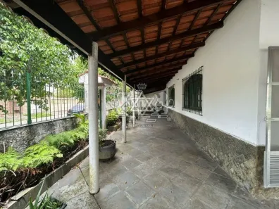 Casa com 3 Quartos à venda, 267m² no Jardim Brasil, Caraguatatuba