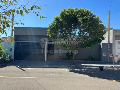 Casa com 3 Quartos para alugar, 180m² no Parque Residencial da Fraternidade, São José do Rio Preto