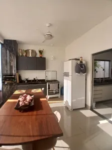 Casa com 3 Quartos à venda, 180m² no Jardim Mariliza, Goiânia
