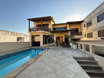 Casa com 4 Quartos à venda, 348m² no Jardim Guanabara, Rio de Janeiro