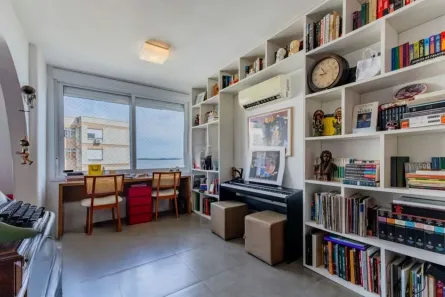 Apartamento com 2 Quartos à venda, 77m² no Vila Assunção, Porto Alegre