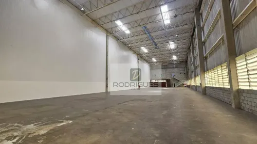 Galpão/Depósito/Armazém para alugar, 1563m² no Itaqui, Itapevi