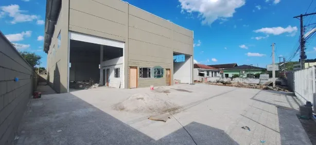 Galpão/Depósito/Armazém para alugar, 570m² no Rio Caveiras, Biguaçu