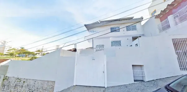 Prédio Comercial para alugar, 700m² no Estreito, Florianópolis