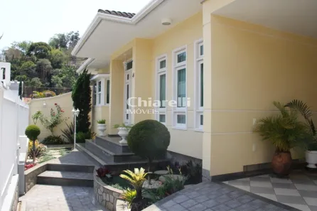 Casa com 4 Quartos à venda, 261m² no Braunes, Nova Friburgo