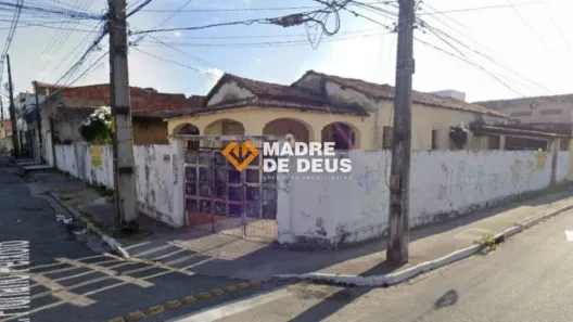 Casa com 4 Quartos à venda, 400m² no Fátima, Fortaleza