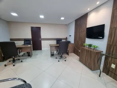Prédio Comercial com 4 Quartos para alugar, 306m² no Centro-Sul, Cuiabá