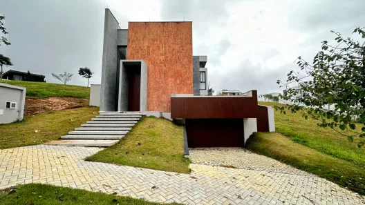 Casa de Condomínio com 3 Quartos à venda, 260m² no São Pedro, Juiz de Fora