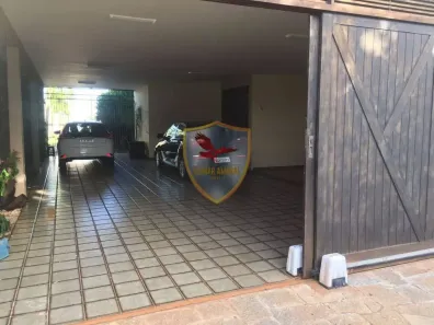 Casa com 6 Quartos à venda, 500m² no Candelária, Natal