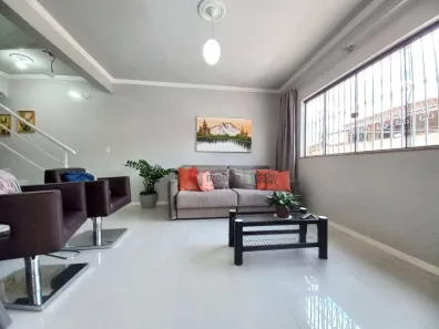 Casa com 3 Quartos à venda, 146m² no Carlos Chagas, Juiz de Fora