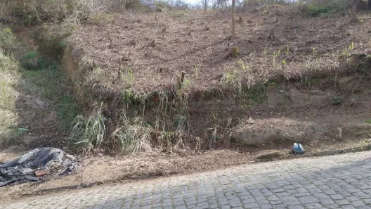 Lote/Terreno à venda, 1100m² no Maria Paula, Niterói