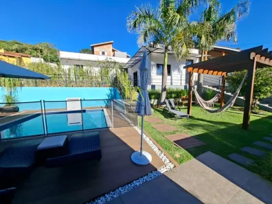 Casa de Condomínio com 4 Quartos à venda, 224m² no Jardim Maristela, Atibaia