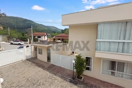Casa de Condomínio com 3 Quartos à venda, 110m² no Engenho do Mato, Niterói