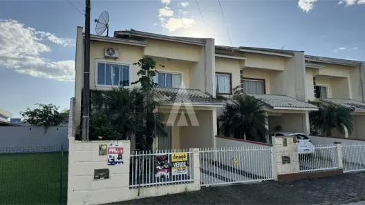 Sobrado com 3 Quartos à venda, 121m² no Do Ubatuba, São Francisco do Sul