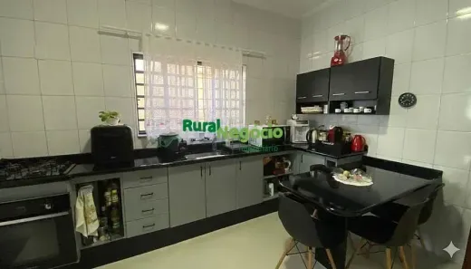 Sobrado com 4 Quartos à venda, 300m² no Vila Nunes, Lorena