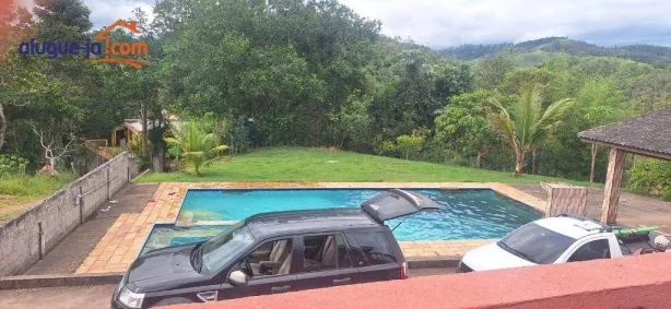 Fazenda/Sítio com 4 Quartos à venda, 140m² no Vila Industrial, São José dos Campos